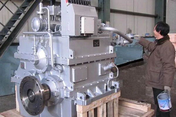 Hộp số nào được sử dụng trong lĩnh vực biển?